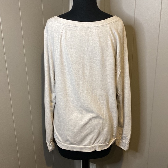 C New Directions Weekend Women’s Large Wide Crewneck Sweater Gold Sequins - Picture 4 of 5